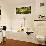 'goldpath' - Comfort - - Balkon - Tiefgarage ולדקירכן