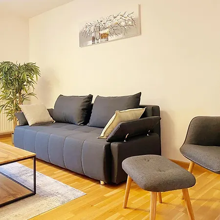 !goldpath! - Comfortable - - Balkon - Tiefgarage * Waldkirchen